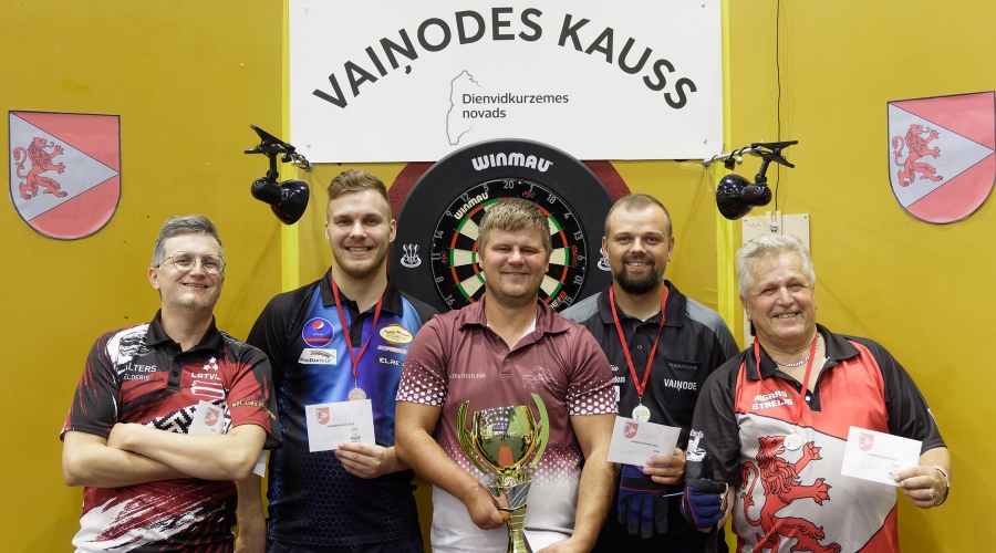 Vaiņodes Kauss 2023 čempioni - Uldis Ozoliņš, Uldis Purviņš, Anda Vīksna, Ralfs Laumanis un Jēkabs Mālnieks